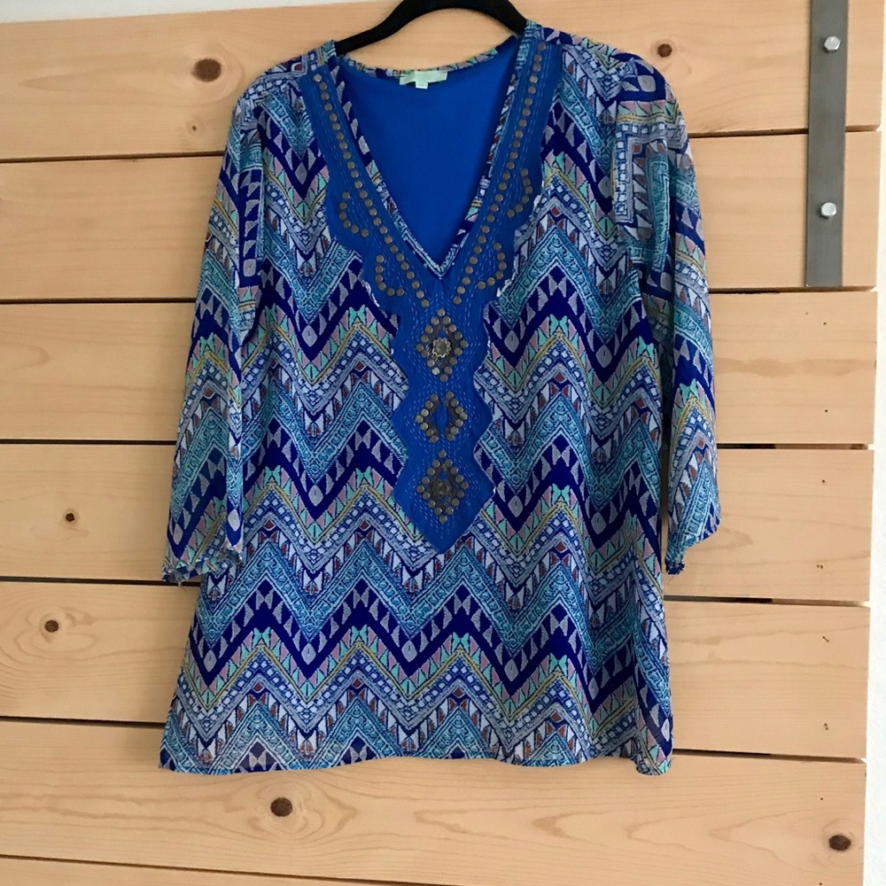 Patterned Blouse - Picture 2 of 4